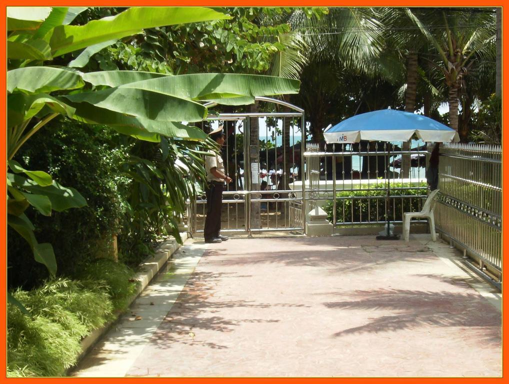 View Talay 5 At Nong Apartment Pattaya Bagian luar foto
